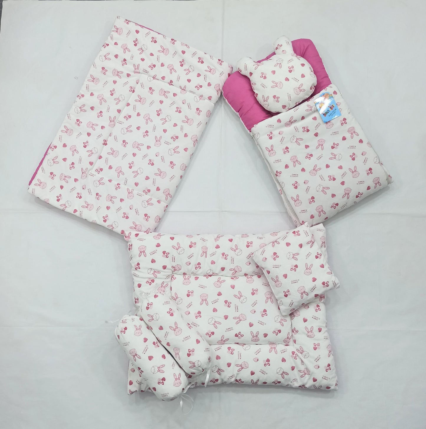 7 Pieces Velvet Bedding Set - Rabbit & Bow