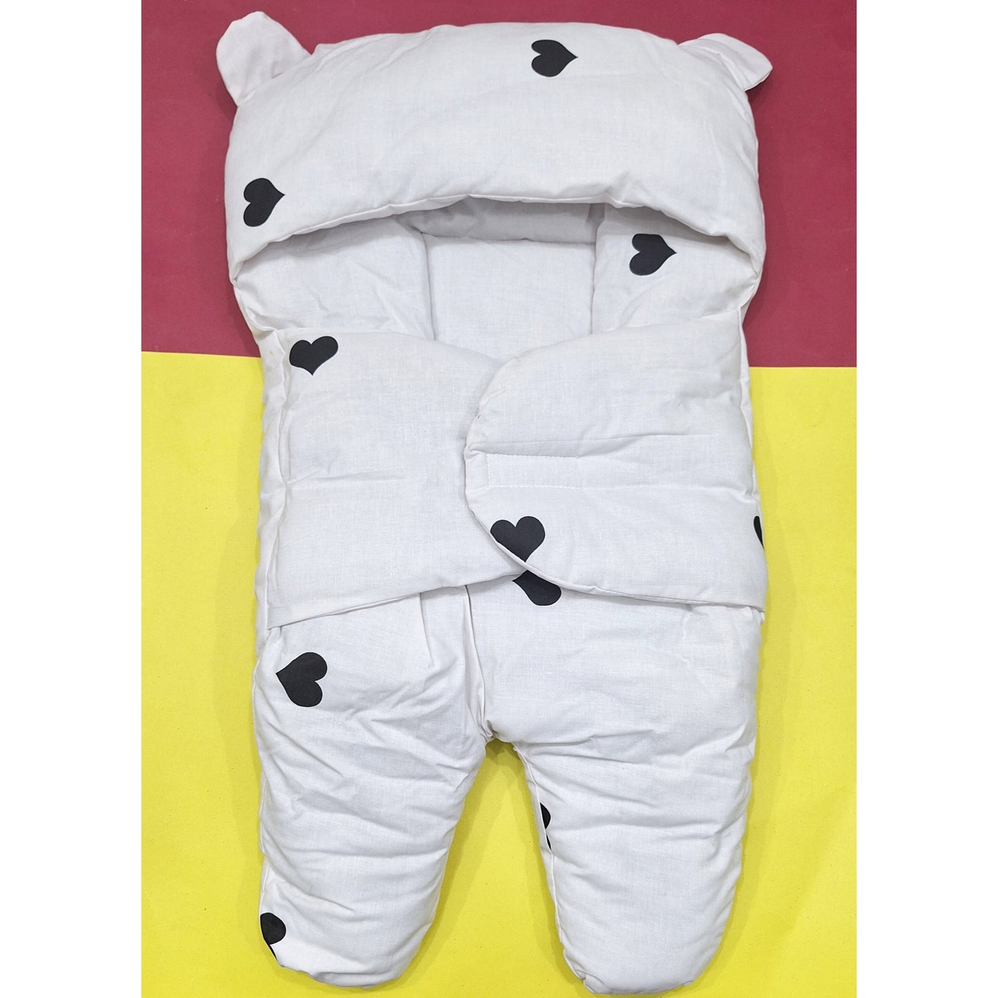 Swaddling Nest - White & Black Hearts