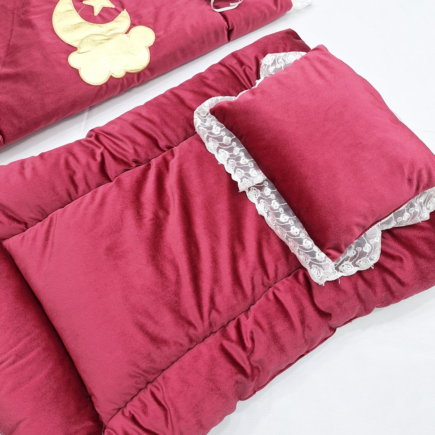 Royal's - 5 Pieces - Baby Bedding Set - Shocking Pink