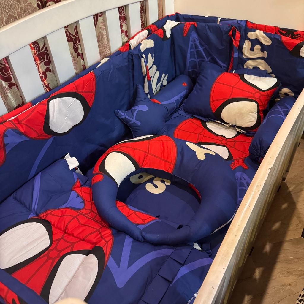 8 Pieces Cot Bedding Set - Spiderman - Red & Blue