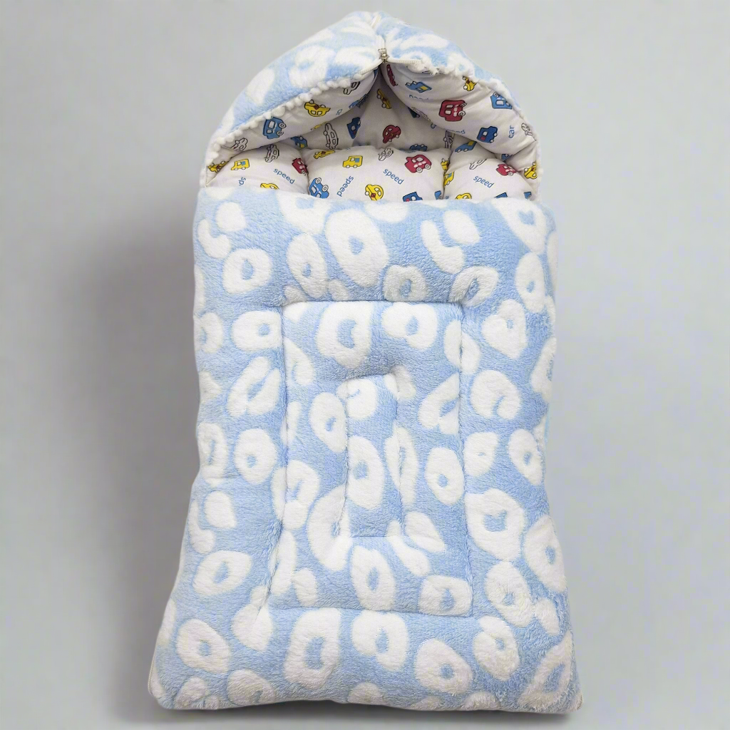 Hooded Carry Nest - Fleece - Abstract